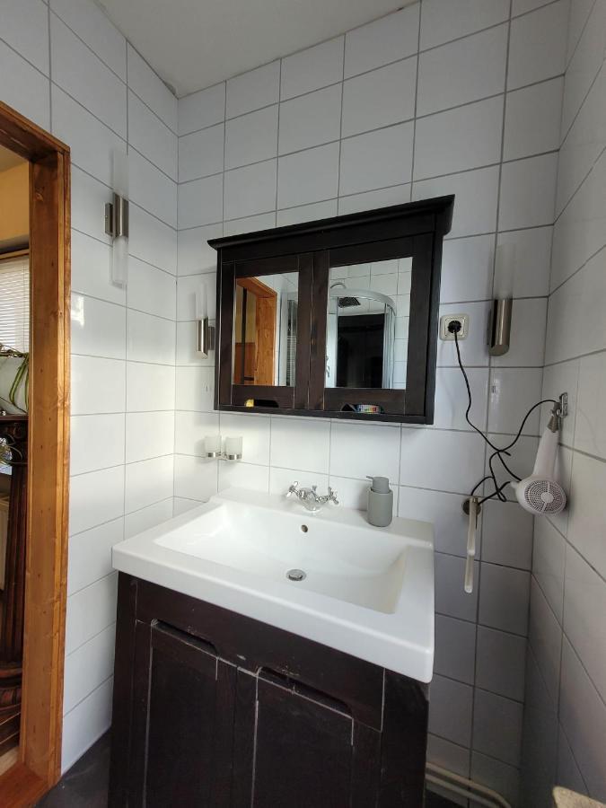 Bed and Breakfast La Petite Gloire Pogum Екстер'єр фото